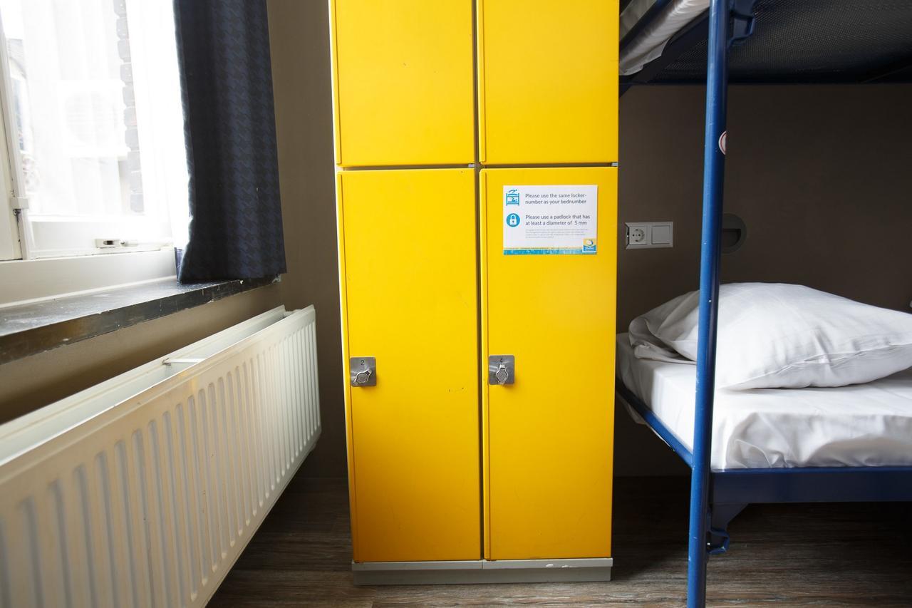 Bed op een Vrouwenslaapzaal met 8 Bedden